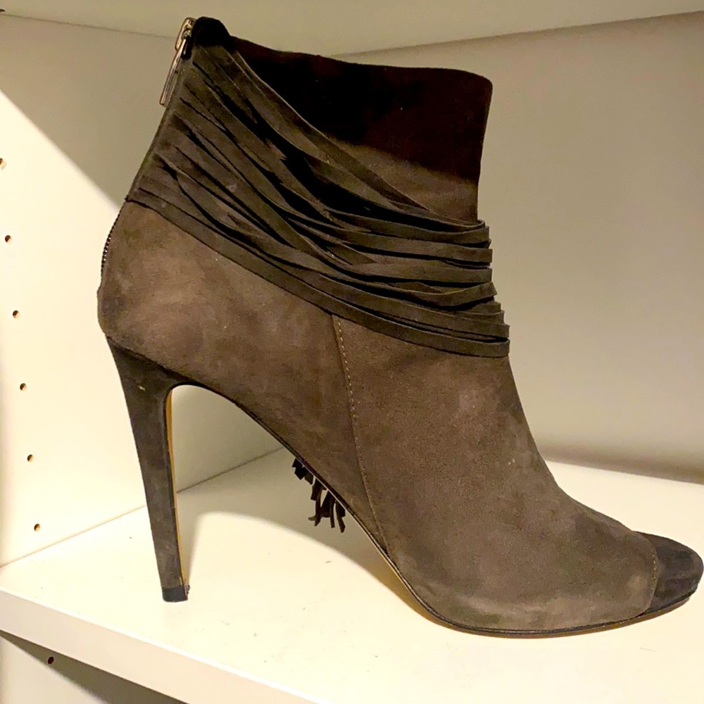 Vince Camuto Open toe Bootie- Like New
